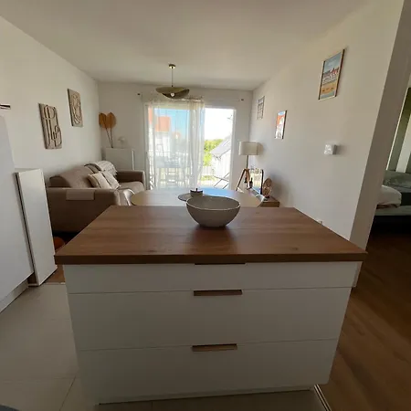 At Ste Cecile דירה *